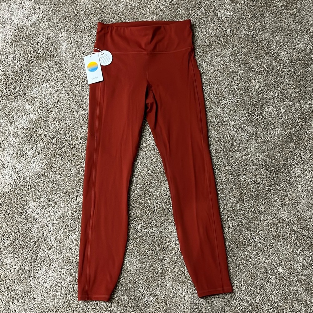 NWT Vuori Stride Legging